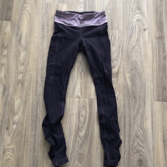 lululemon Purple Pocket Leggings - Picture 1 of 6